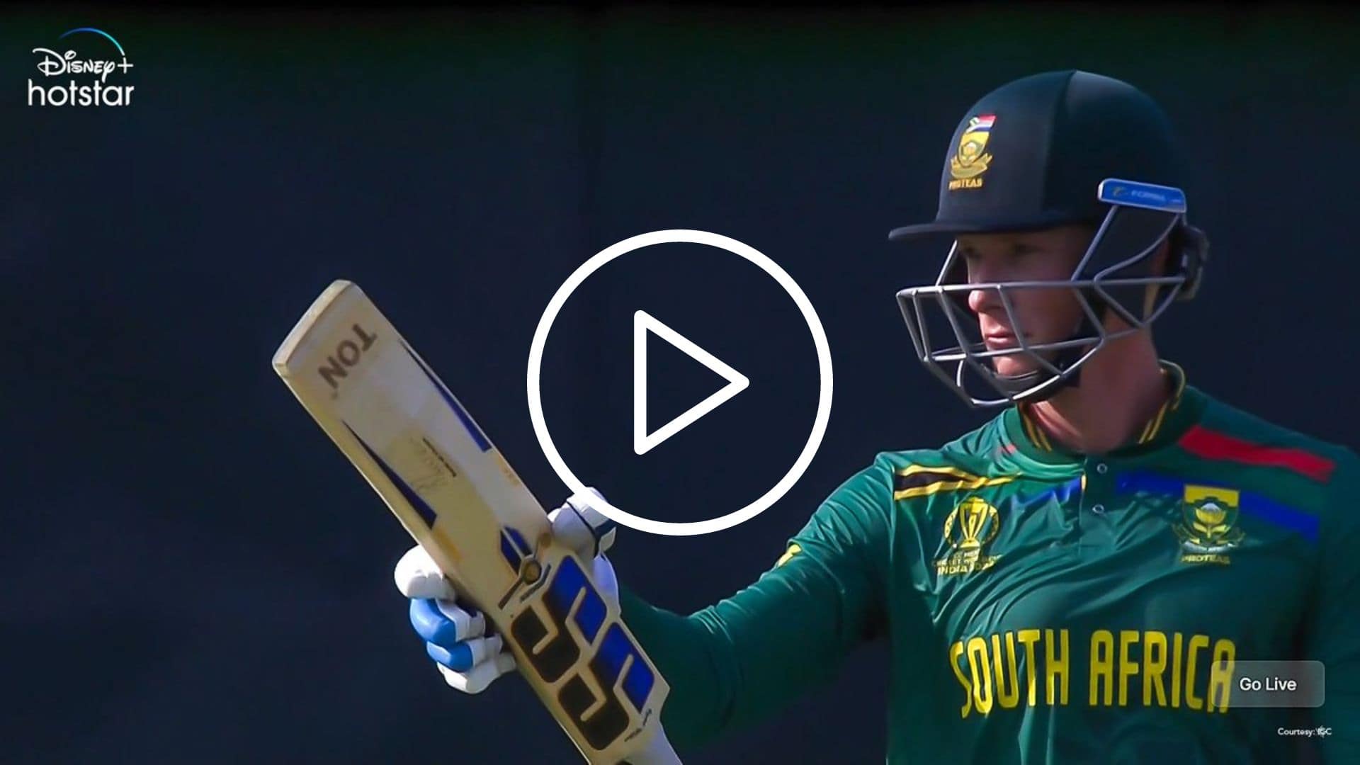 [Watch] Rassie van der Dussen Slaps Starc Over Cover To Complete 2000 ODI Runs